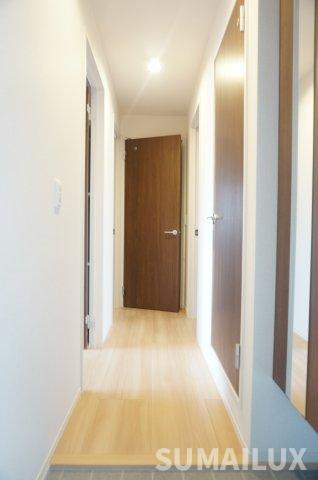 熊本市東区月出８丁目のアパートの玄関