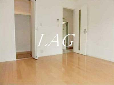 【居間・リビング】 | ソレアード松戸 | 洋室のお部屋です。