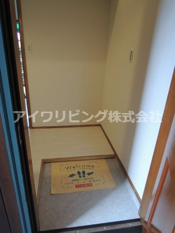 コートビレッジ桜ヶ丘PartIIレジデンスの玄関|【コートビレッジ桜ヶ丘パートII】