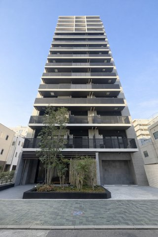 オープンレジデンシア栄THE COURTの外観