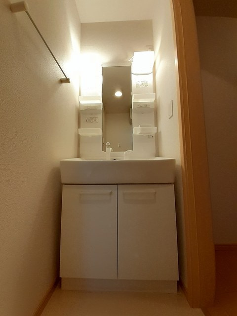 エアリーヒル　天王台　Ⅱ番館の洗面所|洗面所