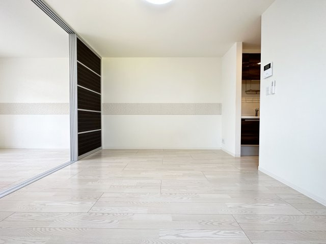 ベレオ ゴールドの居間・リビング