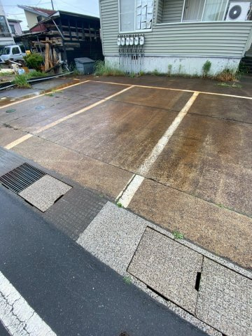 プラザミントフラッツの駐車場