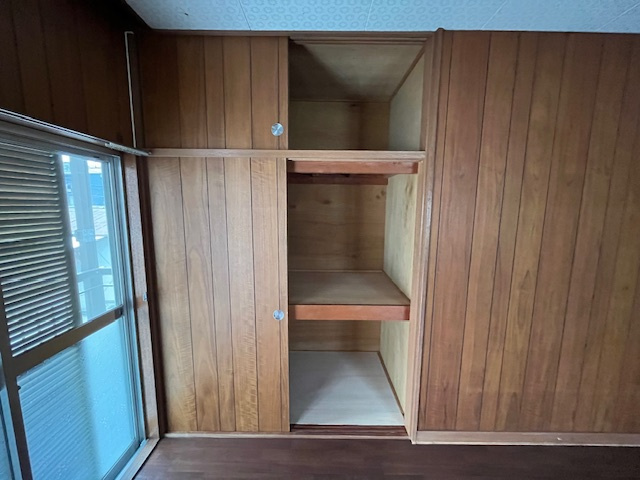 小塩町貸家の収納