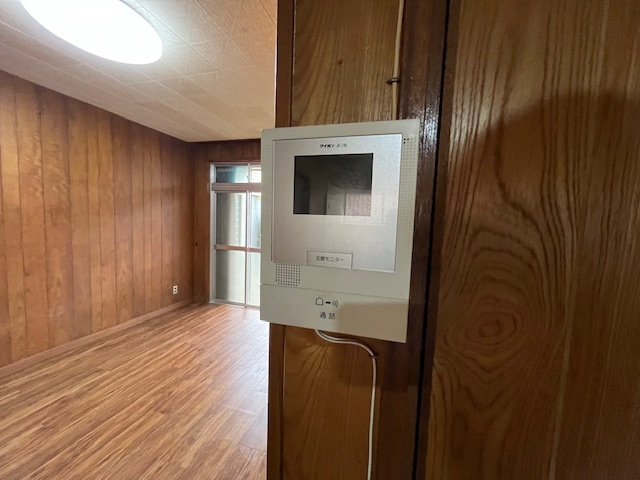 小塩町貸家のセキュリティ