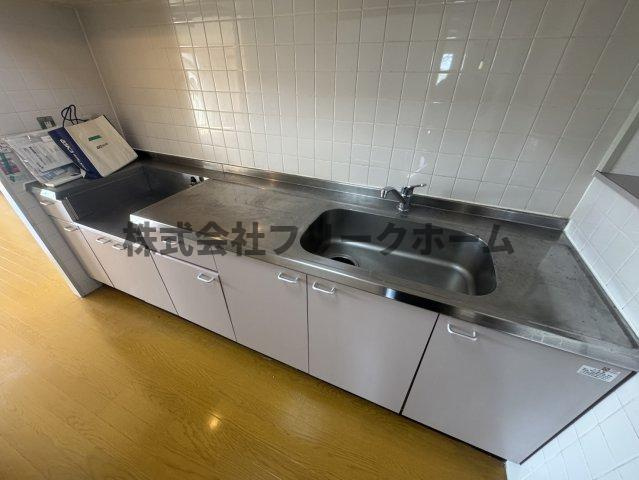 小金井市梶野町３丁目の賃貸マンションのキッチン