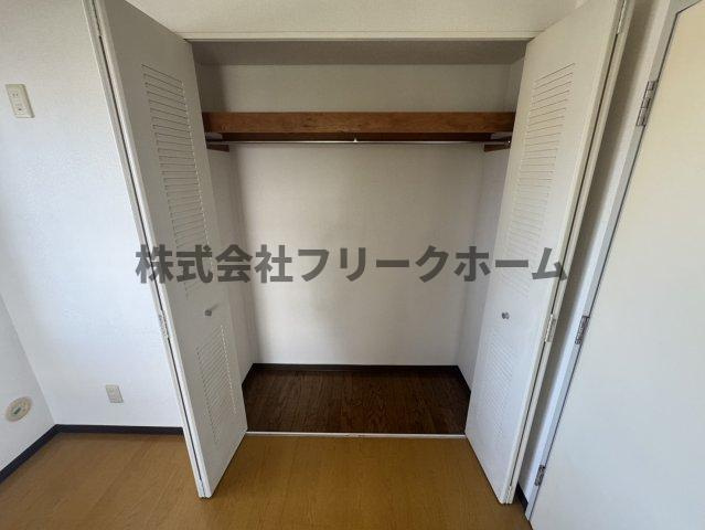 小金井市梶野町３丁目の賃貸マンションの収納