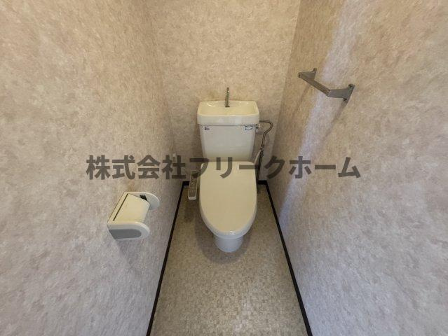 小金井市梶野町３丁目の賃貸マンションのトイレ