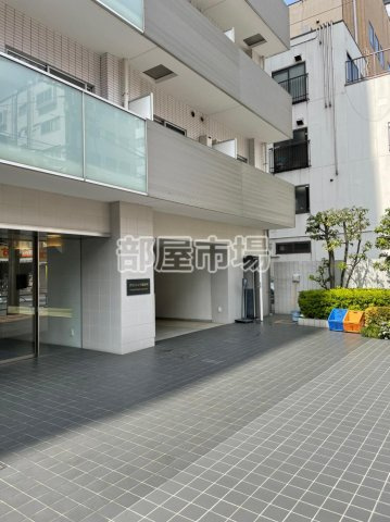 グランハイツ錦糸町のエントランス