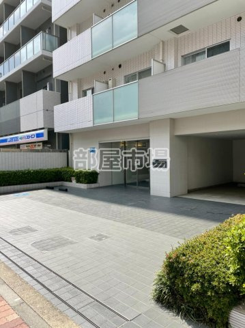 グランハイツ錦糸町のエントランス