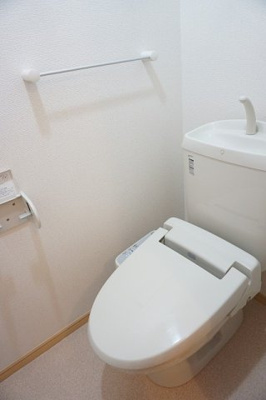 【トイレ】 | アリーヴィオＡ | コンパクトで使いやすいトイレです
