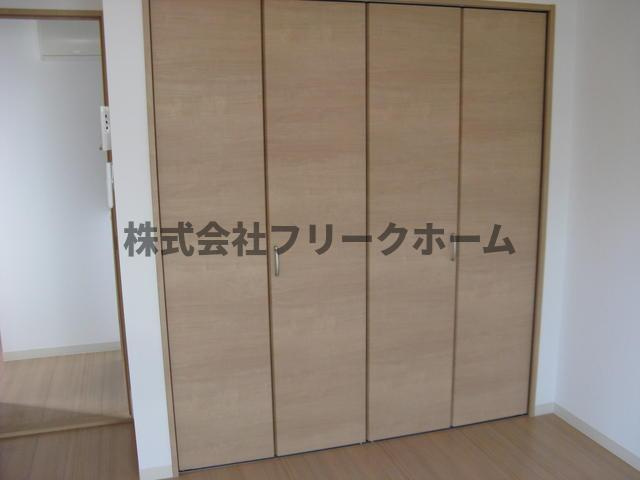 武蔵野市吉祥寺南町２丁目の賃貸マンションの収納