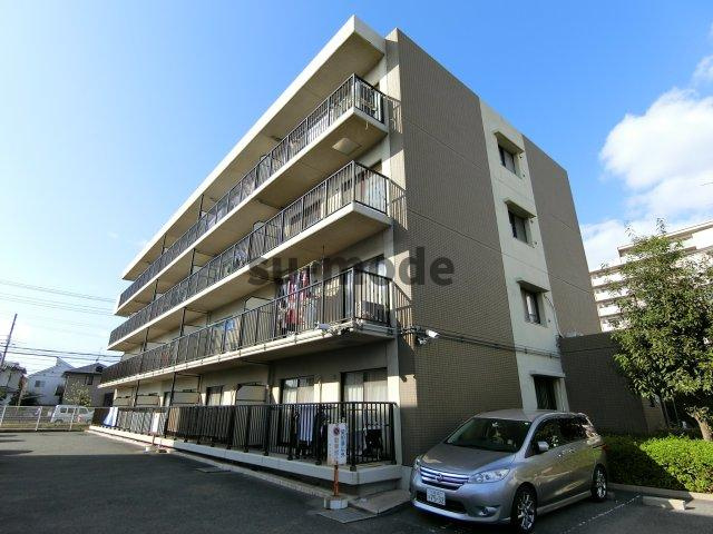 ライフ18の外観