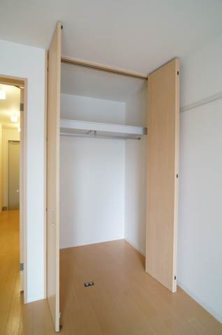 メゾンコンフォース奥沢の収納|クローゼットタイプの収納♪