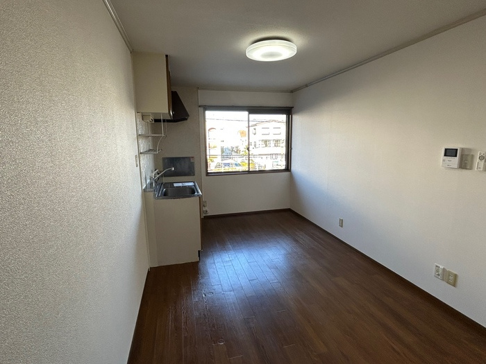 ファミール・ド・鹿児 B棟の居間・リビング|ダイニング