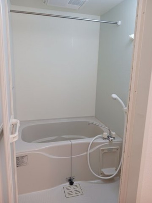 【浴室】 | サニースクエアＢ | ゆったり過ごせるお風呂です