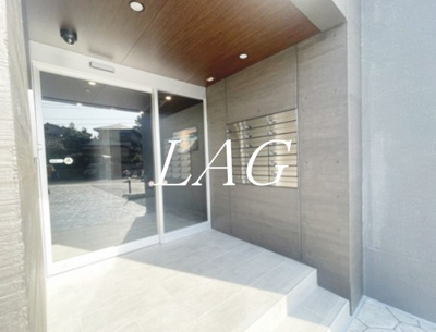 【エントランス】 | アンビシャス | エントランスです。