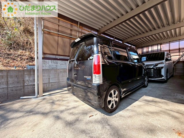 日立市かみあい町3丁目　中古戸建の駐車場|カーポート付物件なので、大切な愛車をきれいに保てますね！