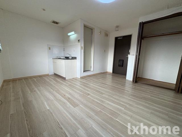 プラットホーム沢良宜　の居間・リビング|こちらのリビングで趣味の時間をお楽しみください