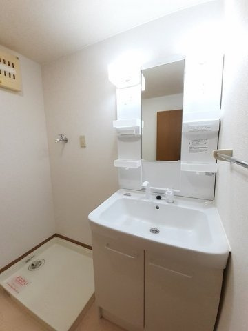 ハッピースクエアー　Ⅱの洗面所|コンパクトで使いやすい洗面所