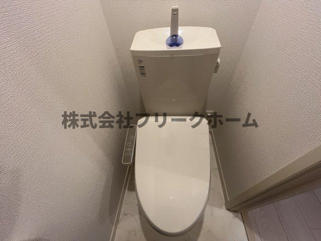 武蔵野市境南町３丁目のアパートのトイレ