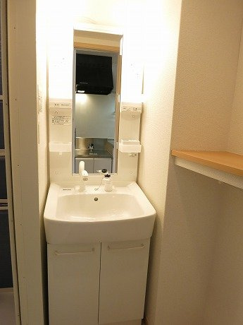 キルシュ　ブラウの洗面所|広い洗面スペース