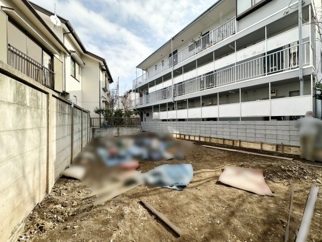 【外観】 | 京王新線「幡ヶ谷」駅徒歩12分、2駅2路線が利用可能な好立地 。建ぺい率60%で、風通しや採光を考慮した設計もスムーズです 。都心の利便性を享受しながら、自分たちらしい暮らしを叶える住舞台です♪