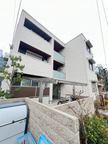 シャーメゾンロワジールの外観