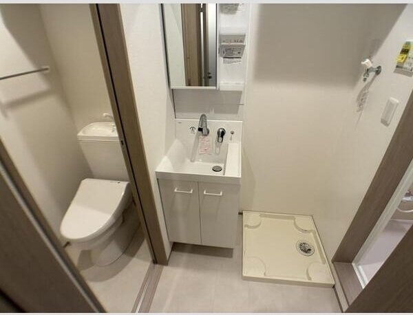 J Residence Otemachiの洗面所