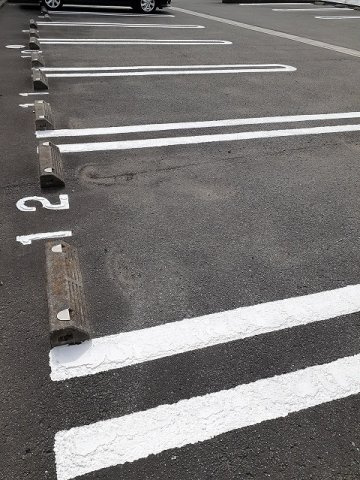 ヴィオラの駐車場|駐車場に車を止められます