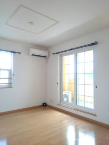 ププレの居間・リビング|こちらの居間で趣味の時間をお楽しみください