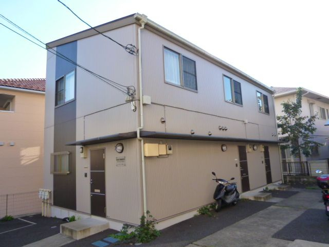 ベイフロント根岸の外観