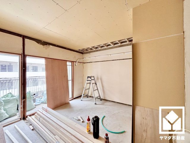 京都市伏見区深草北鍵屋町の中古マンションの洋室