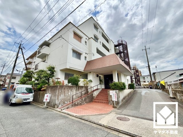 京都市伏見区深草北鍵屋町の中古マンションの外観