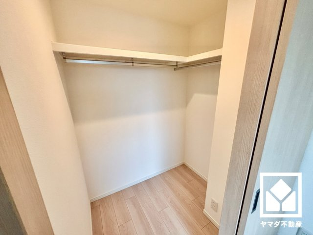 京都市伏見区深草北鍵屋町の中古マンションの収納