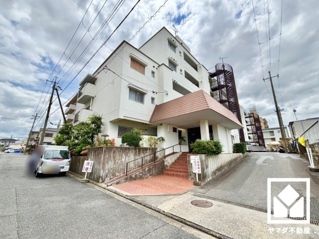 京都市伏見区深草北鍵屋町の中古マンションの外観