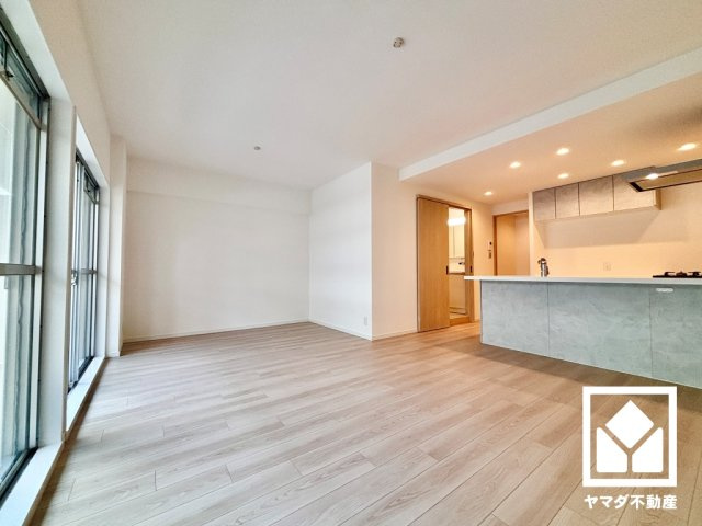 京都市伏見区深草北鍵屋町の中古マンションの居間・リビング