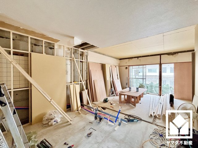 京都市伏見区深草北鍵屋町の中古マンションの居間・リビング