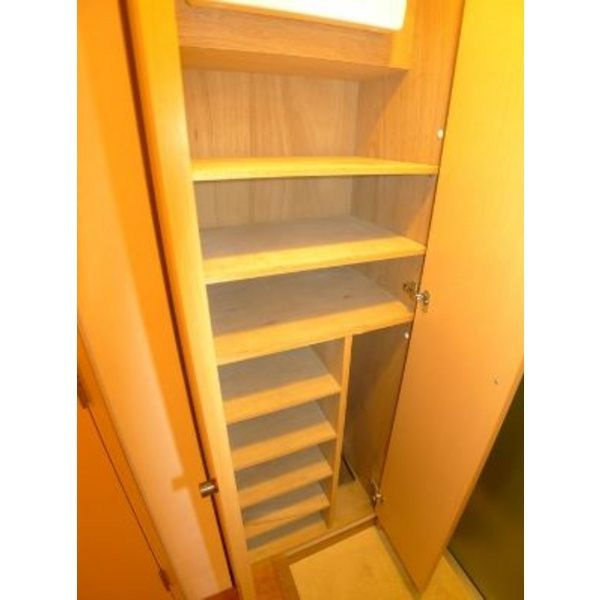 La Florence (ﾗﾌﾛｰﾚﾝｽ)の玄関