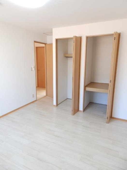 ハートポジションⅠの収納|北洋室（照明付き）