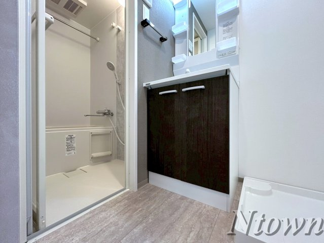 【洗面所】 | S-RESIDENCE高岳駅前awake | 明るい洗面所です