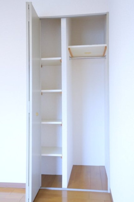 【収納】 | ライオンズマンション渋谷本町 | クローゼット