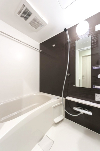 Ｂｒｅｅｚｅ横浜公園の浴室