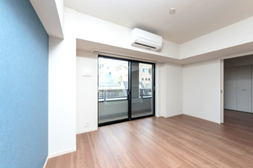 Ｂｒｅｅｚｅ横浜公園の居間・リビング