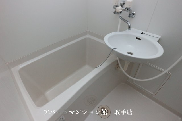 レオパレスムカイハラの浴室|画像5