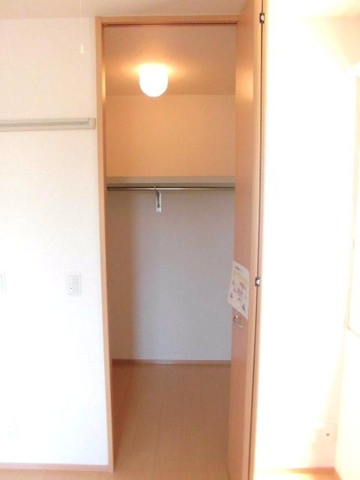 エクセル２１の収納|洋室4.2帖ウォークインクローゼット