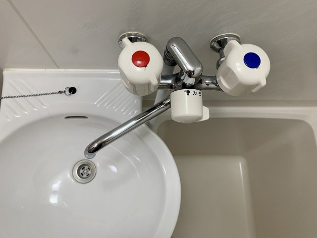 レオパレス守谷中央の洗面所