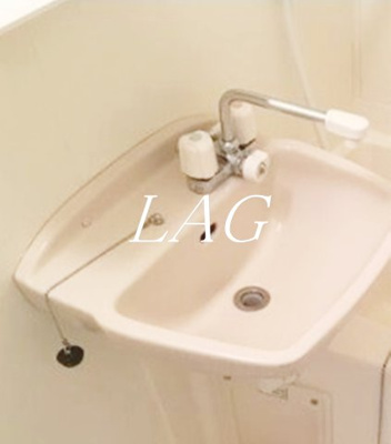 【洗面所】 | シャトー王子 | 洗面台です。