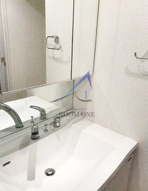 EPIC Higashi Nihonbashi Residenceの洗面所|洗面台です。