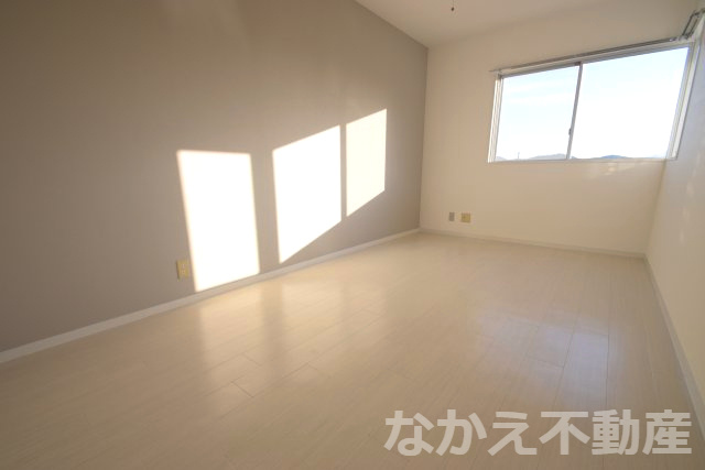 【寝室】 | 落ち着いた色調の寝室です